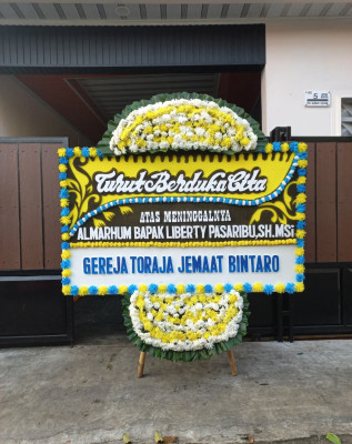 Papan Bunga Duka di Sabbang Paru