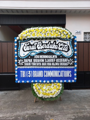Papan Bunga Duka di Sabbang Paru